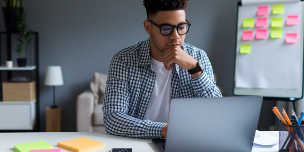 Comment lancer une startup avec un budget limité ?