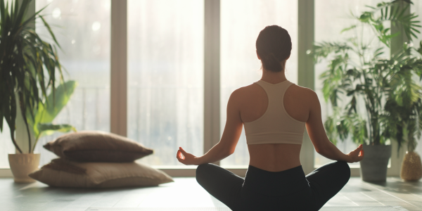 Comment intégrer la méditation dans une routine quotidienne pour améliorer son bien-être ?